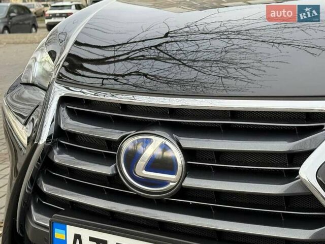 Черный Лексус НХ, объемом двигателя 2.49 л и пробегом 150 тыс. км за 27400 $, фото 4 на Automoto.ua