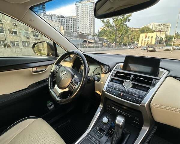Черный Лексус НХ, объемом двигателя 2 л и пробегом 90 тыс. км за 23999 $, фото 11 на Automoto.ua