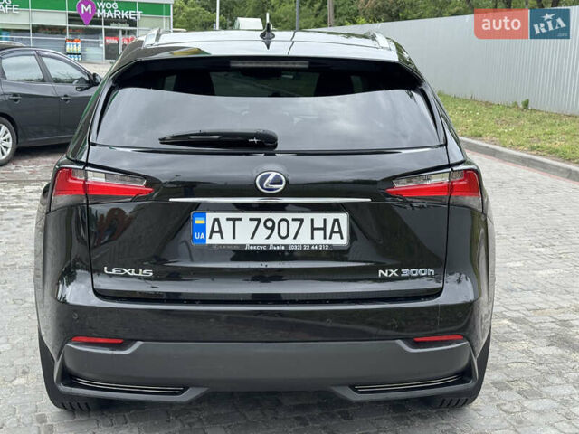 Черный Лексус НХ, объемом двигателя 2.49 л и пробегом 145 тыс. км за 27900 $, фото 3 на Automoto.ua