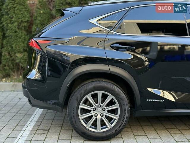 Чорний Лексус НХ, об'ємом двигуна 2.49 л та пробігом 168 тис. км за 25600 $, фото 9 на Automoto.ua