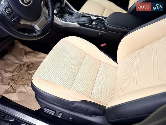 Черный Лексус НХ, объемом двигателя 2.5 л и пробегом 224 тыс. км за 24300 $, фото 11 на Automoto.ua