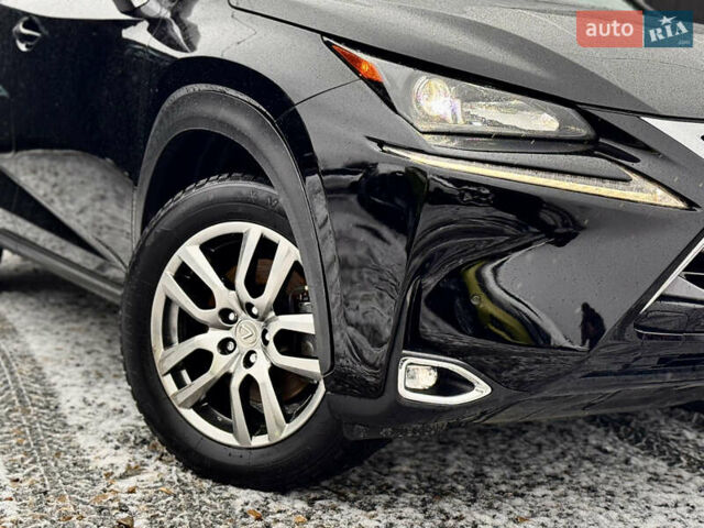 Черный Лексус НХ, объемом двигателя 2.5 л и пробегом 224 тыс. км за 24300 $, фото 4 на Automoto.ua