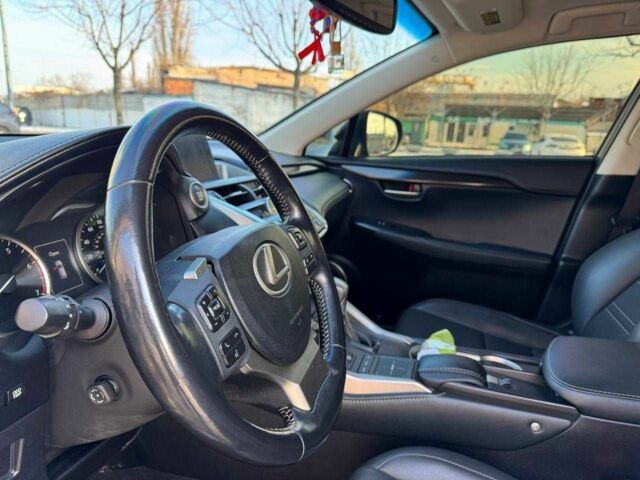 Черный Лексус НХ, объемом двигателя 2 л и пробегом 125 тыс. км за 23900 $, фото 19 на Automoto.ua