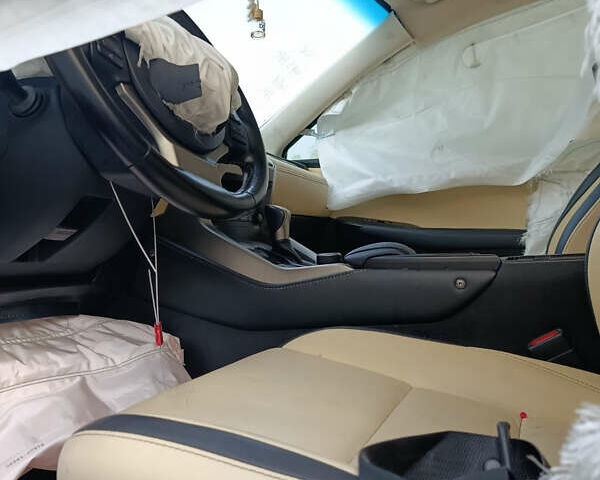 Чорний Лексус НХ, об'ємом двигуна 2 л та пробігом 160 тис. км за 14900 $, фото 4 на Automoto.ua