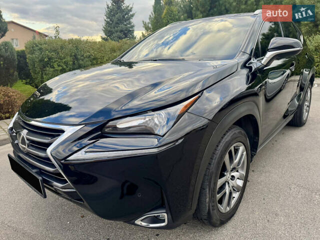 Чорний Лексус НХ, об'ємом двигуна 2 л та пробігом 106 тис. км за 22999 $, фото 1 на Automoto.ua
