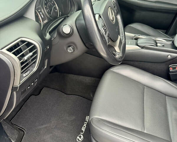 Чорний Лексус НХ, об'ємом двигуна 2 л та пробігом 106 тис. км за 22999 $, фото 17 на Automoto.ua