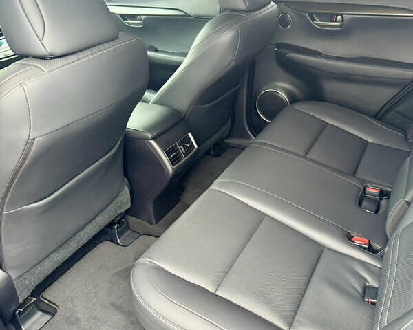 Чорний Лексус НХ, об'ємом двигуна 2 л та пробігом 106 тис. км за 22999 $, фото 23 на Automoto.ua