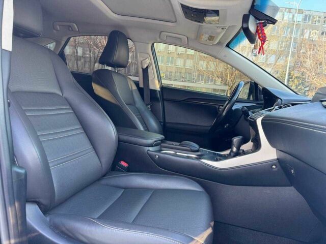 Черный Лексус НХ, объемом двигателя 2 л и пробегом 125 тыс. км за 23900 $, фото 23 на Automoto.ua