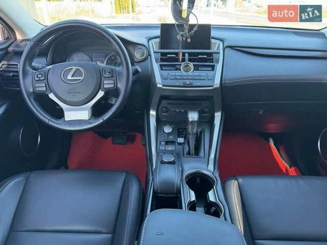 Черный Лексус НХ, объемом двигателя 2 л и пробегом 96 тыс. км за 23900 $, фото 5 на Automoto.ua