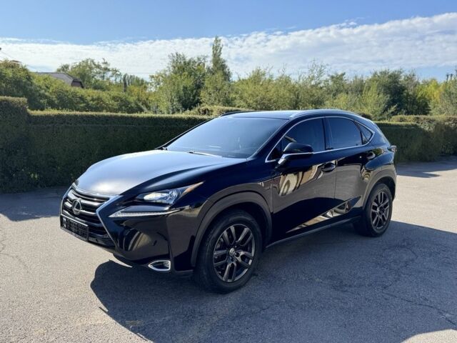 Чорний Лексус НХ, об'ємом двигуна 2 л та пробігом 123 тис. км за 18800 $, фото 2 на Automoto.ua