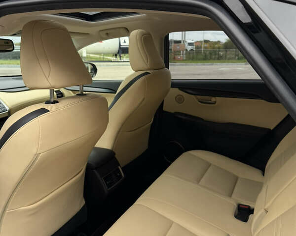 Черный Лексус НХ, объемом двигателя 2 л и пробегом 125 тыс. км за 20999 $, фото 16 на Automoto.ua