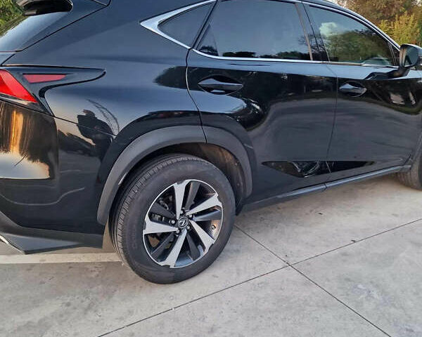 Чорний Лексус НХ, об'ємом двигуна 2 л та пробігом 62 тис. км за 25000 $, фото 5 на Automoto.ua