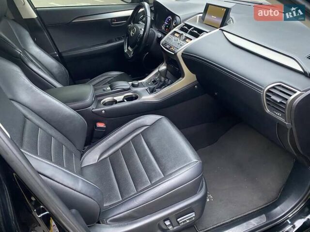 Черный Лексус НХ, объемом двигателя 2.5 л и пробегом 190 тыс. км за 26500 $, фото 16 на Automoto.ua