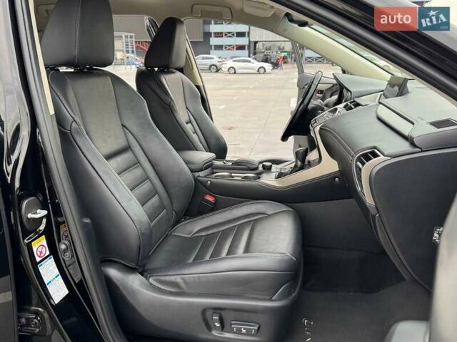 Черный Лексус НХ, объемом двигателя 2.49 л и пробегом 195 тыс. км за 26500 $, фото 22 на Automoto.ua