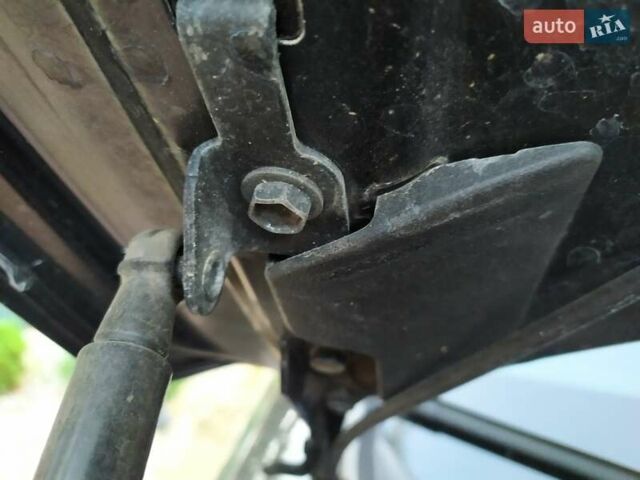 Лексус НХ 2017 в Киеве на Automoto.ua Черный Лексус НХ, объемом двигателя 2.49 л и пробегом 190 тыс. км за 25500 $, фото 33 на Automoto.ua