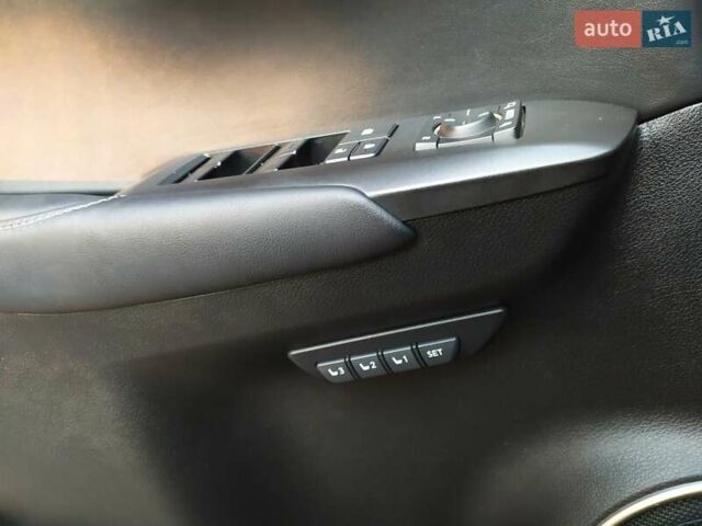 Лексус НХ 2017 в Киеве на Automoto.ua Черный Лексус НХ, объемом двигателя 2.49 л и пробегом 190 тыс. км за 25500 $, фото 16 на Automoto.ua
