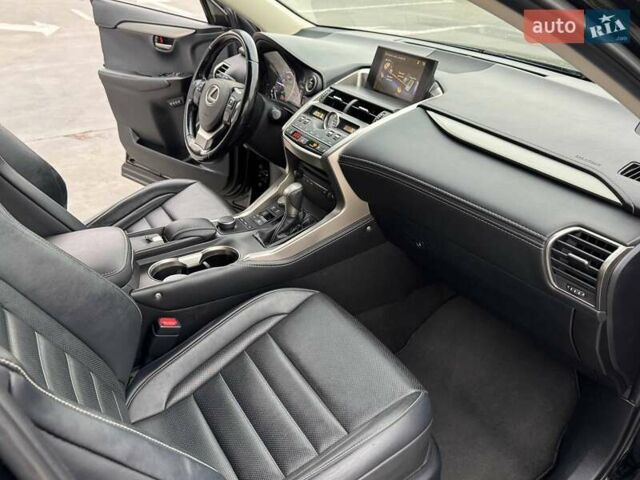 Черный Лексус НХ, объемом двигателя 2.49 л и пробегом 195 тыс. км за 26500 $, фото 21 на Automoto.ua