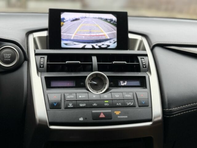 Черный Лексус НХ, объемом двигателя 1.9 л и пробегом 179 тыс. км за 25000 $, фото 16 на Automoto.ua