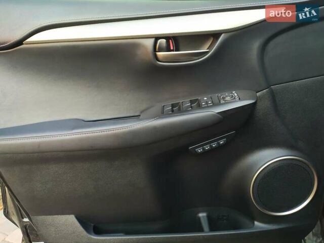 Лексус НХ 2017 в Киеве на Automoto.ua Черный Лексус НХ, объемом двигателя 2.49 л и пробегом 190 тыс. км за 25500 $, фото 17 на Automoto.ua