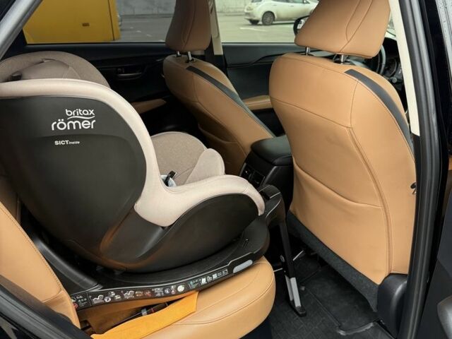 Черный Лексус НХ, объемом двигателя 1.9 л и пробегом 179 тыс. км за 25000 $, фото 12 на Automoto.ua