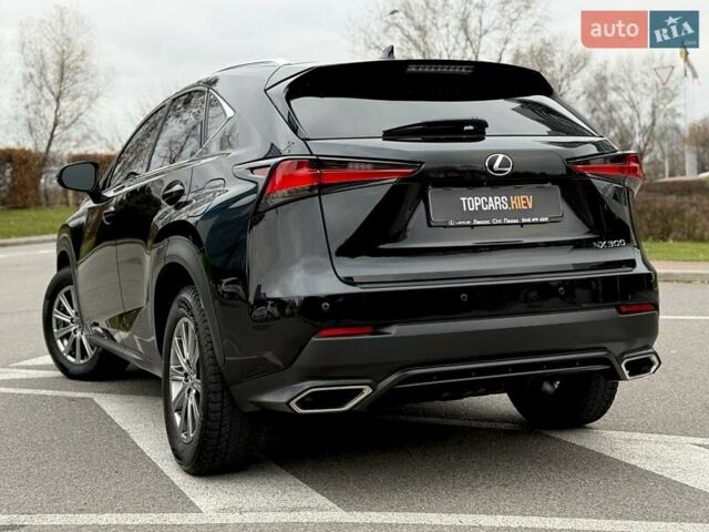 Черный Лексус НХ, объемом двигателя 2 л и пробегом 68 тыс. км за 28700 $, фото 13 на Automoto.ua