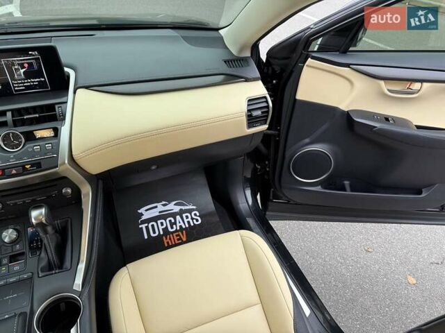 Черный Лексус НХ, объемом двигателя 2 л и пробегом 68 тыс. км за 28700 $, фото 52 на Automoto.ua