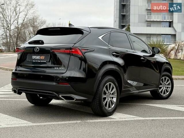 Черный Лексус НХ, объемом двигателя 2 л и пробегом 68 тыс. км за 28700 $, фото 17 на Automoto.ua