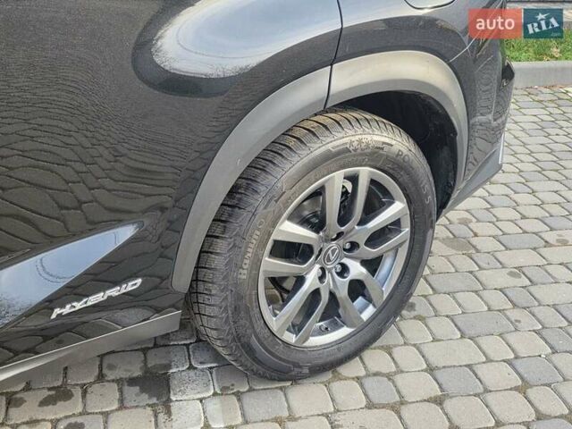 Черный Лексус НХ, объемом двигателя 2.49 л и пробегом 150 тыс. км за 31750 $, фото 20 на Automoto.ua