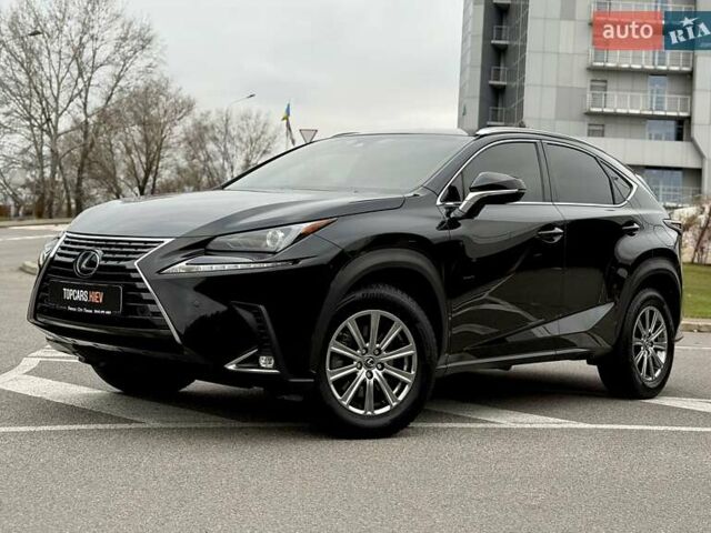 Черный Лексус НХ, объемом двигателя 2 л и пробегом 68 тыс. км за 28700 $, фото 5 на Automoto.ua