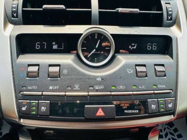 Чорний Лексус НХ, об'ємом двигуна 2 л та пробігом 48 тис. км за 9200 $, фото 12 на Automoto.ua