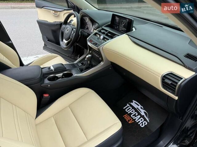 Черный Лексус НХ, объемом двигателя 2 л и пробегом 68 тыс. км за 28700 $, фото 32 на Automoto.ua