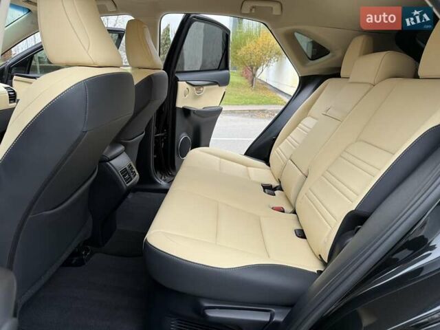 Черный Лексус НХ, объемом двигателя 2 л и пробегом 68 тыс. км за 28700 $, фото 42 на Automoto.ua