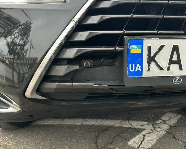 Черный Лексус НХ, объемом двигателя 2 л и пробегом 138 тыс. км за 23999 $, фото 25 на Automoto.ua