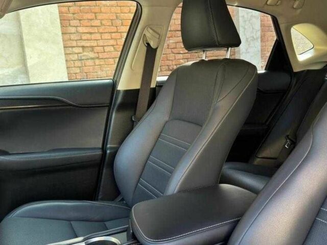 Чорний Лексус НХ, об'ємом двигуна 2 л та пробігом 117 тис. км за 17500 $, фото 9 на Automoto.ua