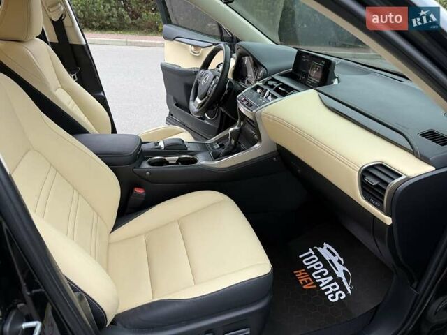 Черный Лексус НХ, объемом двигателя 2 л и пробегом 68 тыс. км за 28700 $, фото 31 на Automoto.ua