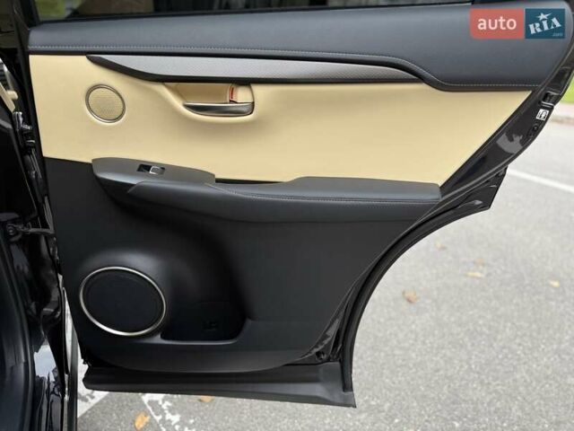 Черный Лексус НХ, объемом двигателя 2 л и пробегом 68 тыс. км за 28700 $, фото 35 на Automoto.ua