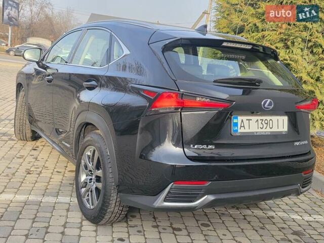 Черный Лексус НХ, объемом двигателя 2.49 л и пробегом 150 тыс. км за 31750 $, фото 25 на Automoto.ua