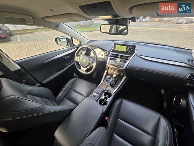 Черный Лексус НХ, объемом двигателя 2.49 л и пробегом 150 тыс. км за 31750 $, фото 54 на Automoto.ua