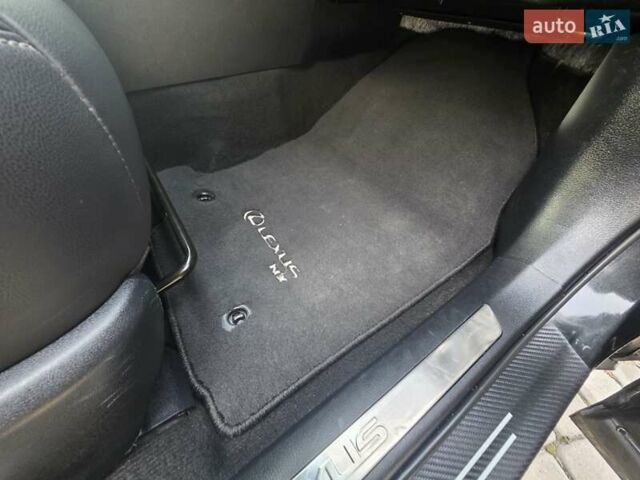 Черный Лексус НХ, объемом двигателя 2.49 л и пробегом 150 тыс. км за 31750 $, фото 50 на Automoto.ua
