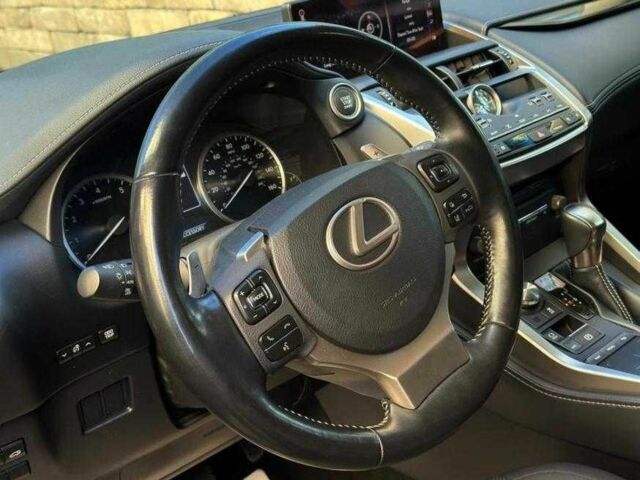 Чорний Лексус НХ, об'ємом двигуна 2 л та пробігом 117 тис. км за 17500 $, фото 8 на Automoto.ua