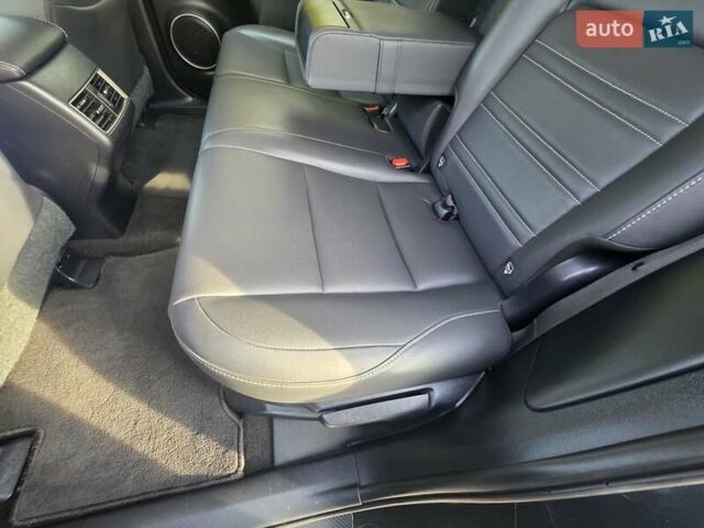 Черный Лексус НХ, объемом двигателя 2.49 л и пробегом 150 тыс. км за 31750 $, фото 64 на Automoto.ua