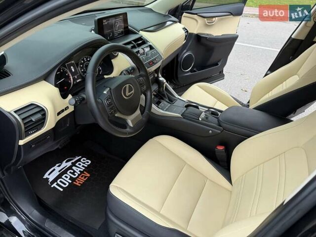Черный Лексус НХ, объемом двигателя 2 л и пробегом 68 тыс. км за 28700 $, фото 48 на Automoto.ua