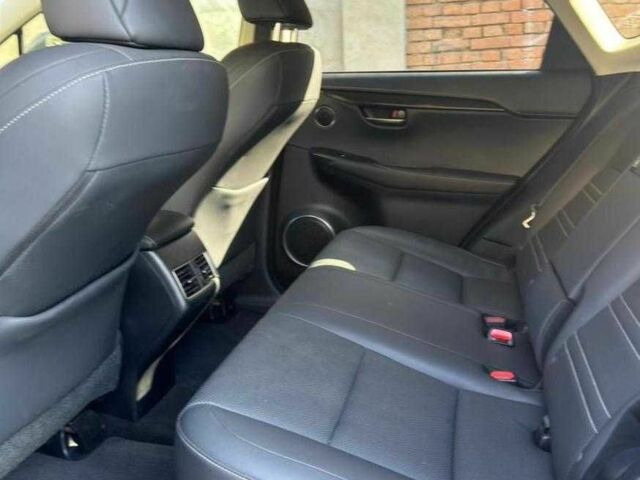 Чорний Лексус НХ, об'ємом двигуна 2 л та пробігом 117 тис. км за 17500 $, фото 11 на Automoto.ua