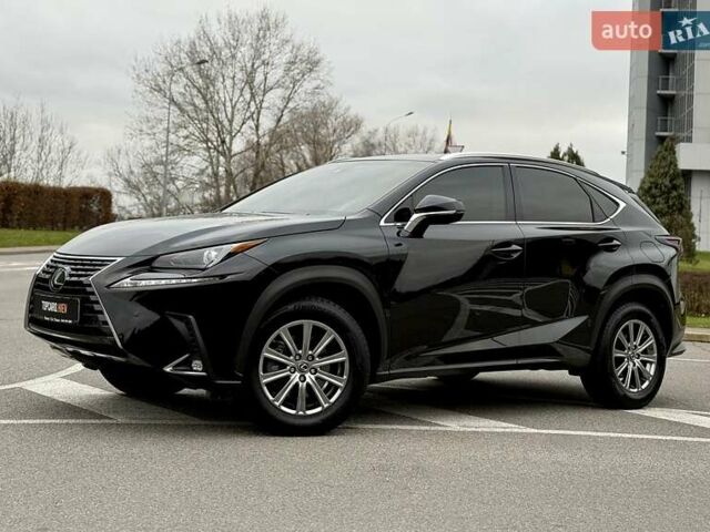 Черный Лексус НХ, объемом двигателя 2 л и пробегом 68 тыс. км за 28700 $, фото 6 на Automoto.ua