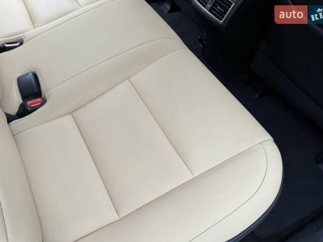 Черный Лексус НХ, объемом двигателя 2 л и пробегом 68 тыс. км за 28700 $, фото 40 на Automoto.ua