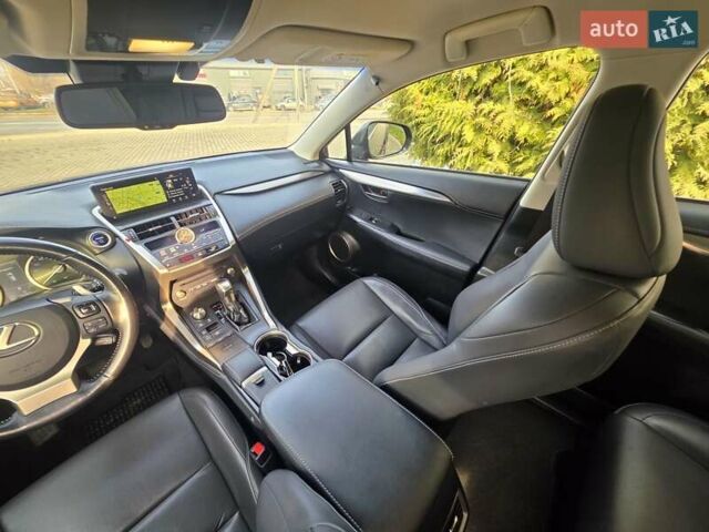 Черный Лексус НХ, объемом двигателя 2.49 л и пробегом 150 тыс. км за 31750 $, фото 67 на Automoto.ua