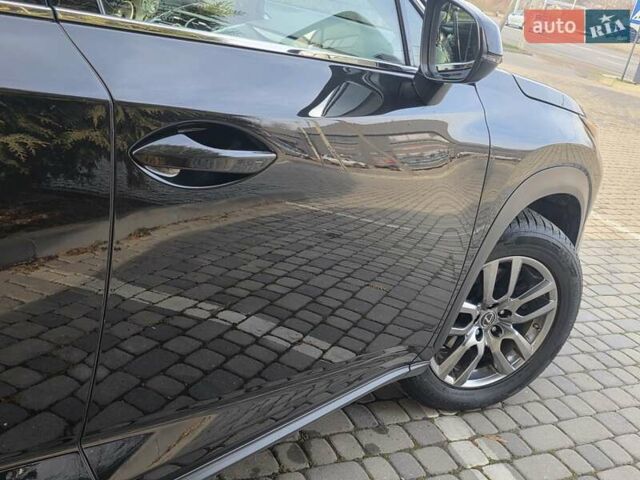 Черный Лексус НХ, объемом двигателя 2.49 л и пробегом 150 тыс. км за 31750 $, фото 36 на Automoto.ua