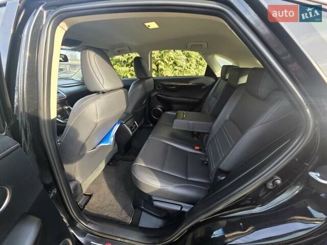 Черный Лексус НХ, объемом двигателя 2.49 л и пробегом 150 тыс. км за 31750 $, фото 61 на Automoto.ua