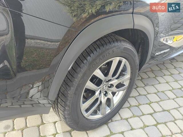 Черный Лексус НХ, объемом двигателя 2.49 л и пробегом 150 тыс. км за 31750 $, фото 30 на Automoto.ua