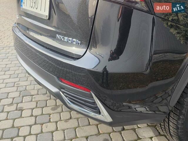 Черный Лексус НХ, объемом двигателя 2.49 л и пробегом 150 тыс. км за 31750 $, фото 29 на Automoto.ua